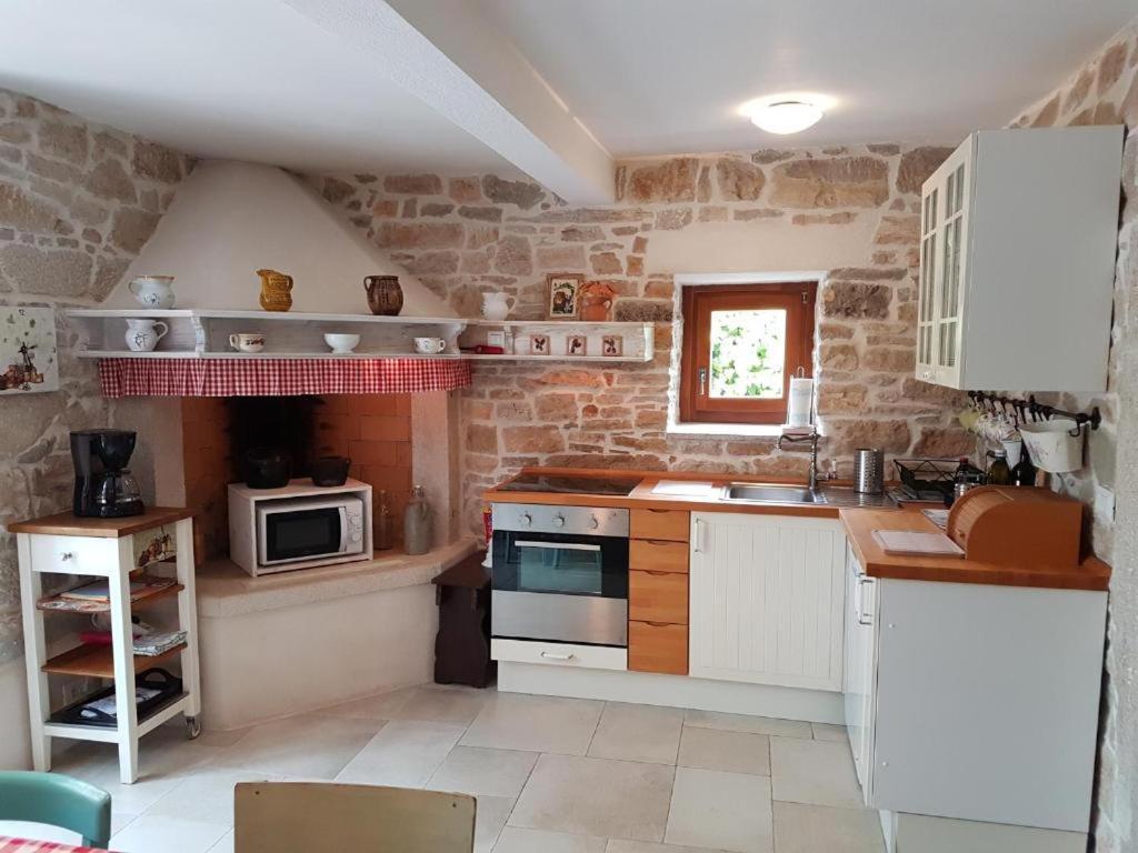 Haus Delma Villa Brajkovici  Exteriör bild